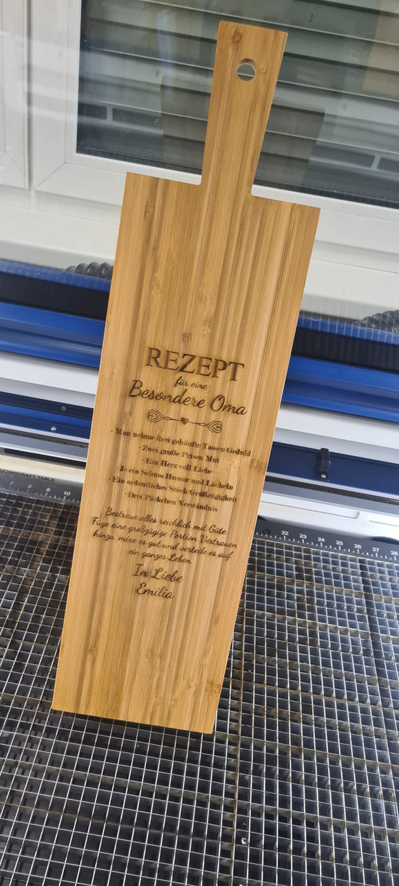 großes Holzbrett mit Wunschtext graviert