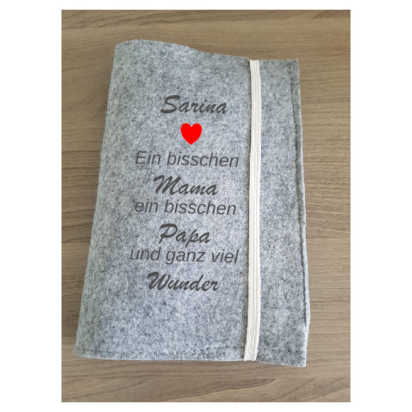 handmade Mutter Kindpasshülle aus Filz personalisiert