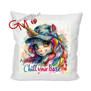 Kissen bedruckt mit coolem Einhorn und Text personalisierbar: Chill your base + Name