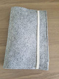 handmade Mutter Kindpasshülle aus Filz personalisiert