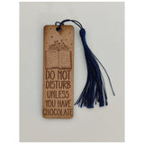 Lesezeichen graviert und mit blauer Quaste