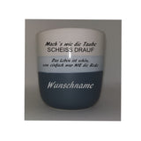 Steinzeugbecher mit Gravur "Mach´s wie die Taube, scheiss drauf, das Leben ist schön, von einfach war nie die Rede" mit Vorname personalisierbar
