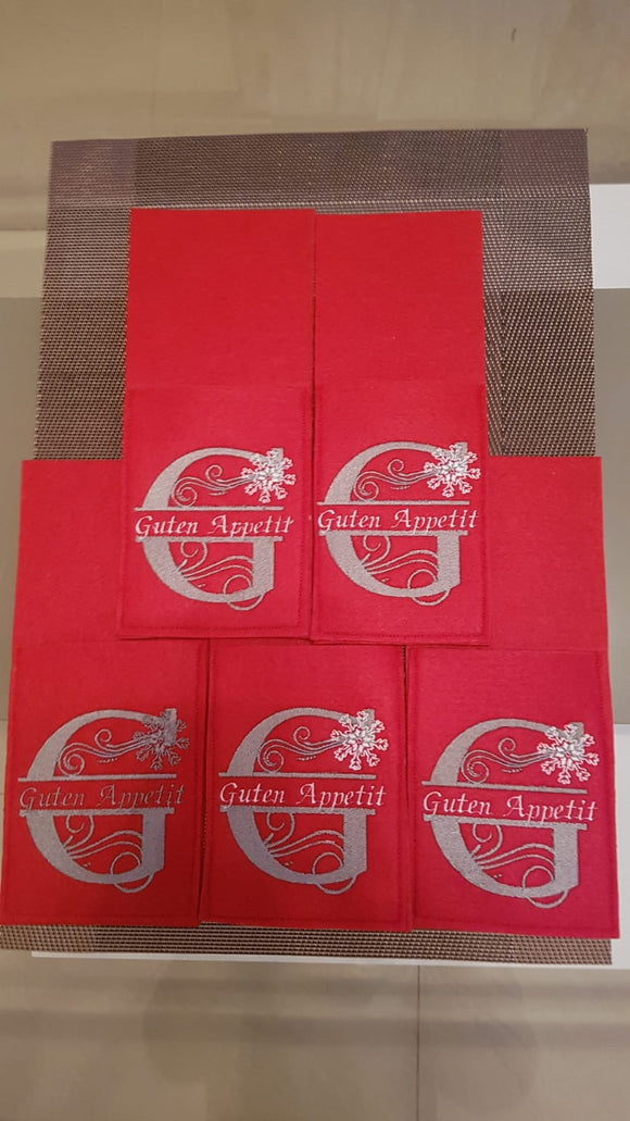 5 Stück selbstgenähte Bestecktaschen aus rotem Filz bestickt mit Guten Appetit
