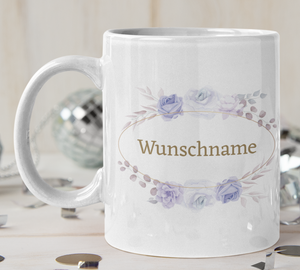 weisse Tasse Blumenmotiv mit Wunschname im Kreis Tasse personalisiert