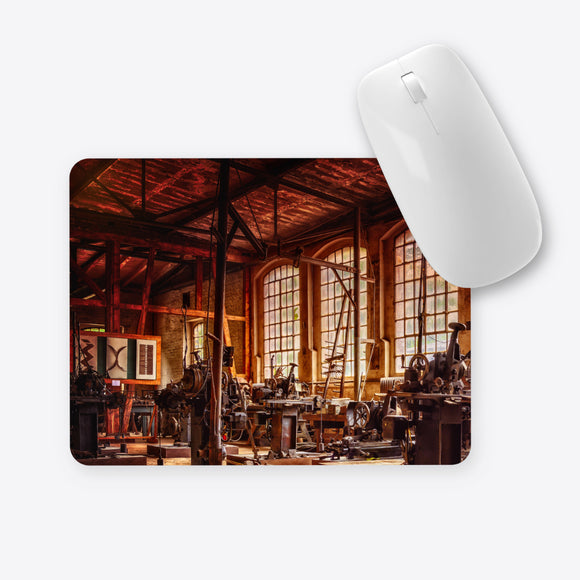 Ein Mousepad mit tollem Motiv Lost Place Factory bedruckt.