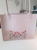 handmade Filztasche Shopper mit roten Mohnblumen bestickt