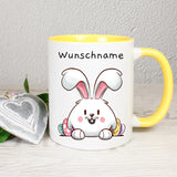 Hase mit Eier hinter sich - personalisierbar - Tasse