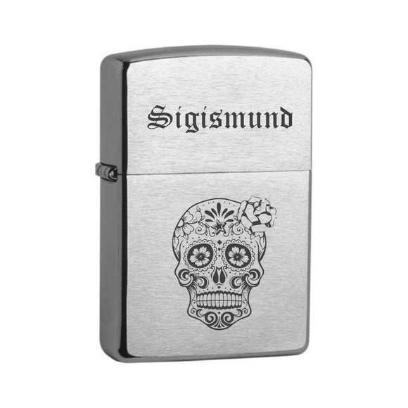 Totenkopf mit Stern + Vorname auf Original Zippo Chrome Brushed graviert