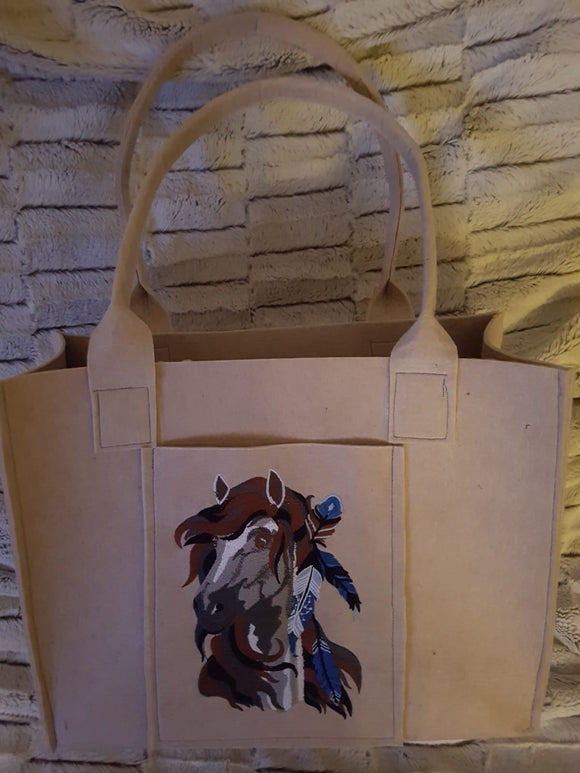 handmade Filztasche Shopper mit Pferdekopf bestickt