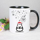 Tasse Weiß/Schwarz bedruckt mit Spruch: Life is a gift. - Motiv: Schneeflocken und Pinguin - Farbe Geschenk: Schwarz