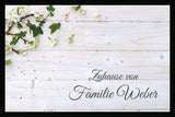 Weiße Blumen - Zuhause von personalisiert - Fussmatte mit Gummirand