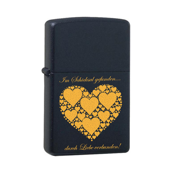 Im Schicksal gefunden...durch Liebe verbunden mit Herzen Black Matte mit Messing-Kern Original Zippo graviert