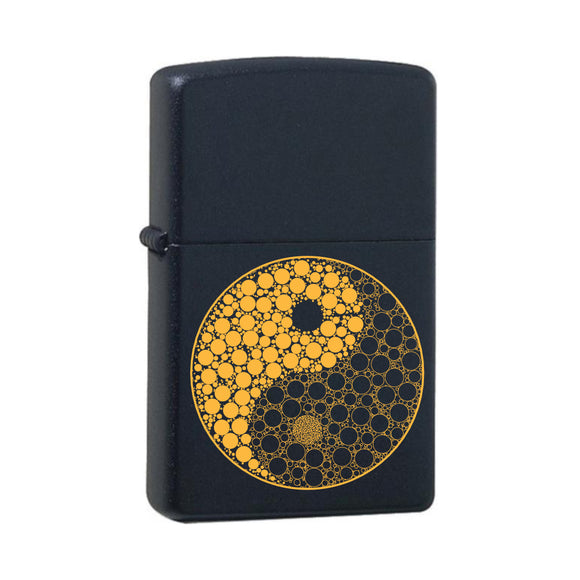 Ying Yang Black Matte mit Messing-Kern Original Zippo graviert