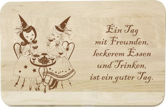 Ein Tag mit Freunden - Holz-Schneidebrett Birke graviert