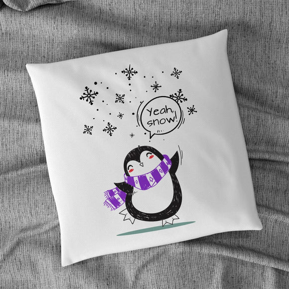 Kuschelkissen mit Reißverschluss Größe: 40x40cm bedruckt mit süßem Pinguin und Schneeflocken