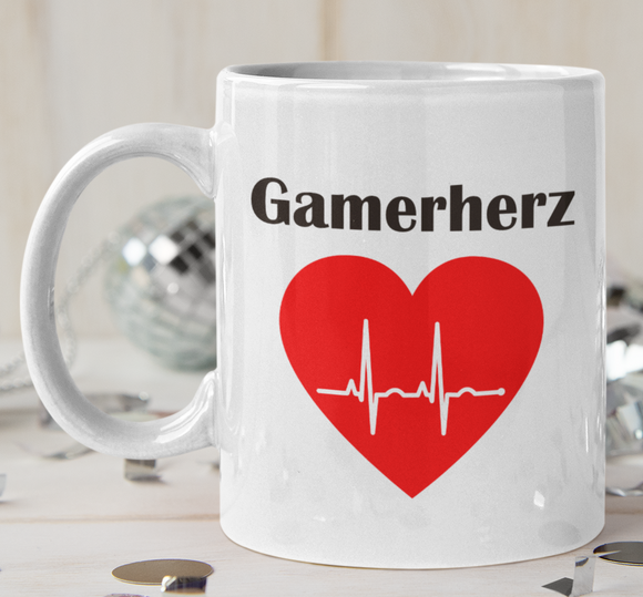 weisse Tasse bedruckt mit: Gamerherz Herschlag