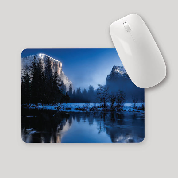 Mauspad bedruckt mit Motiv Berge Wasser Schnee Winter