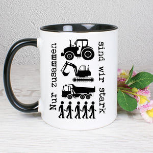 Diese Spenden Tasse - "Nur zusammen sind wir stark" mit Motiven Traktor, Bagger, LKW Muldenkipper und Menschen wurde von uns extra gestaltet um die "Landwirte im Einsatz" die so tatkräftig den Flut- und Überschwemmungsopfer 2021 helfen, mit Spenden zu unterstützen.